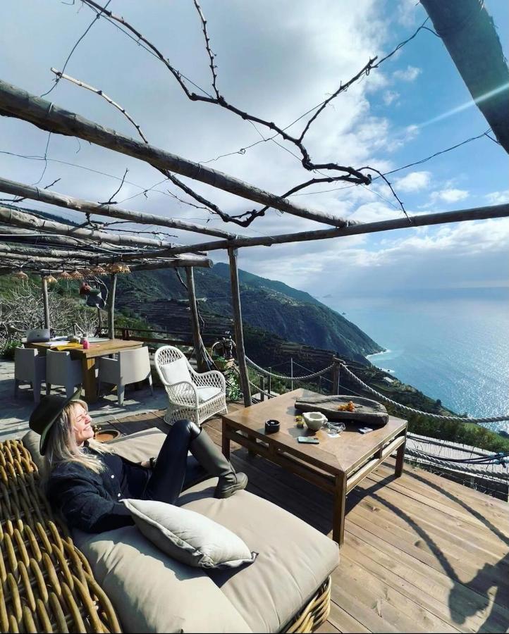 Villa Refuge Uwabio Organic Vineyard Cinqueterre *